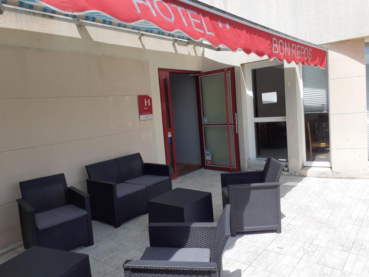 Hotel Bon Repos Barbezieux-Saint-Hilaire Exteriör bild